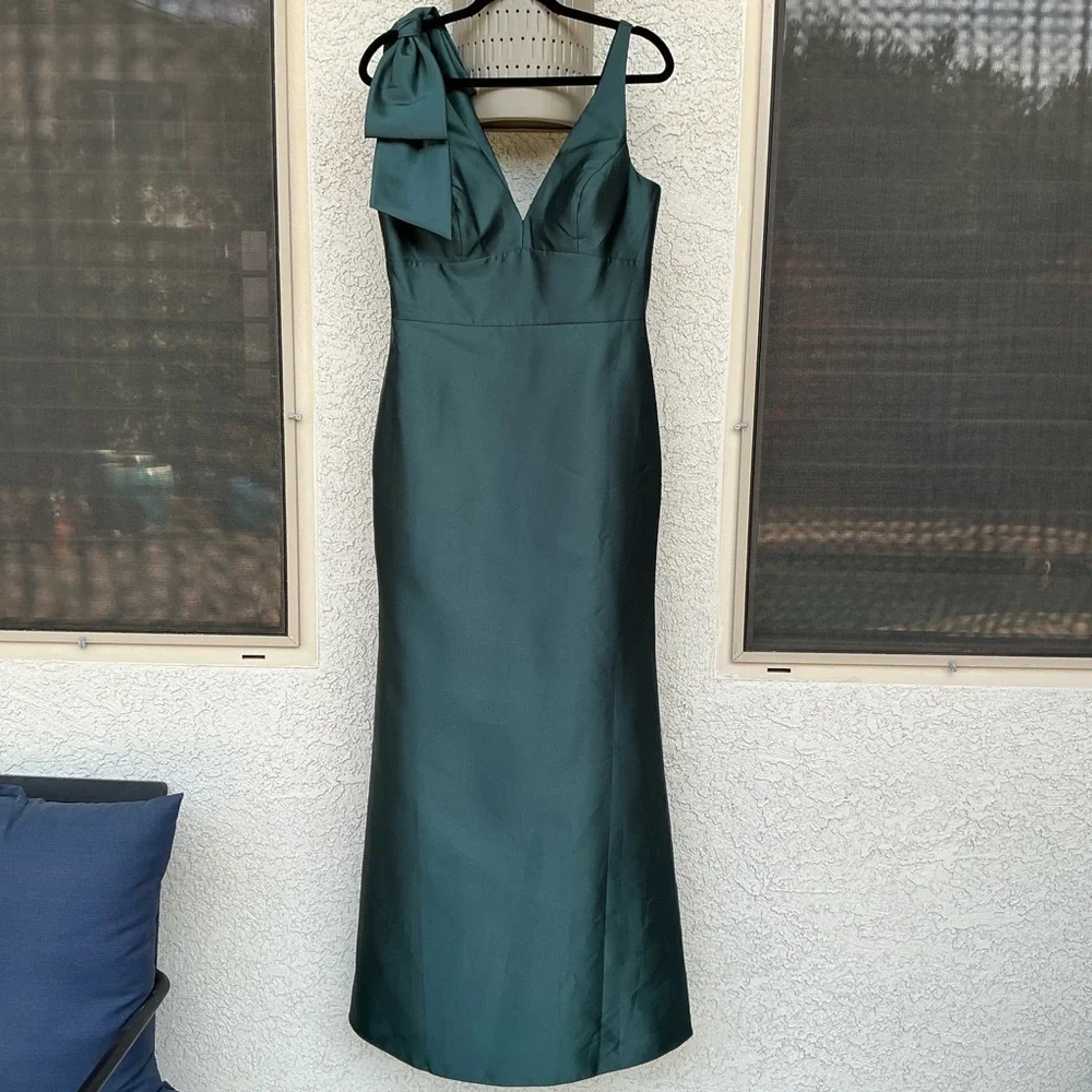 NWT Alfred Sung Linden One Shoulder Bow Satin Trumpet Gown Dress Size 10 D863 - Picture 5 of 13